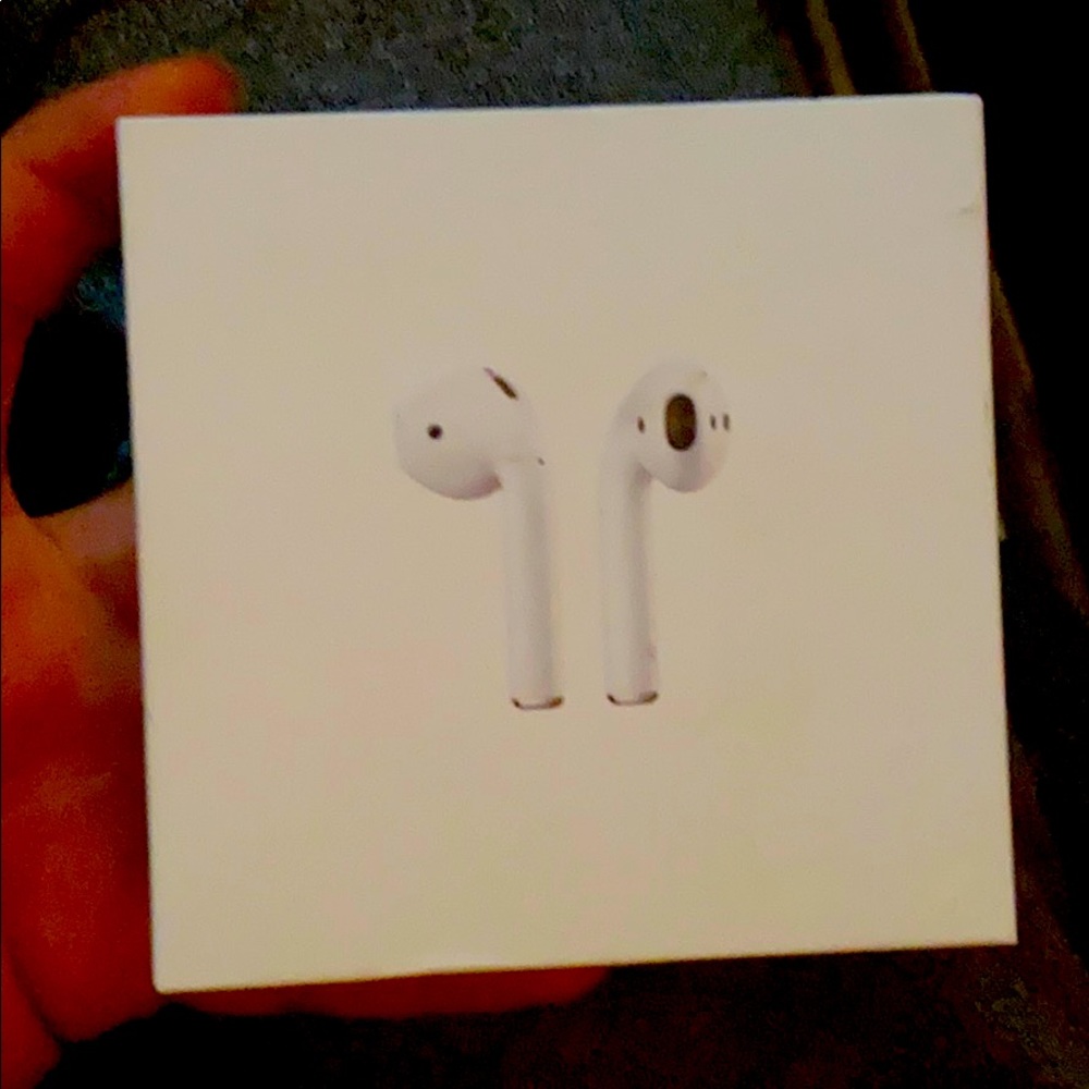AirPods